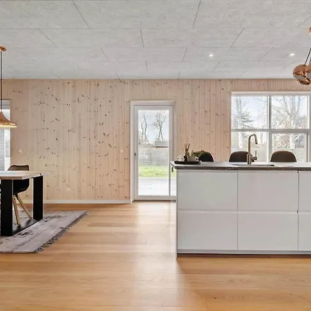 12284-1-sjaellands-odde-fyrrekrogen-15