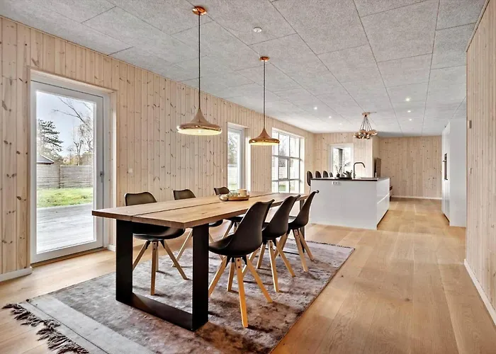 12284-1-sjaellands-odde-fyrrekrogen-15 *