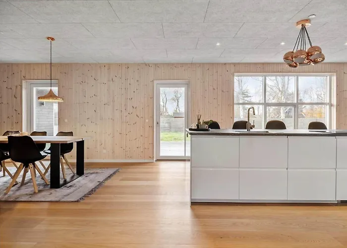 12284-1-sjaellands-odde-fyrrekrogen-15